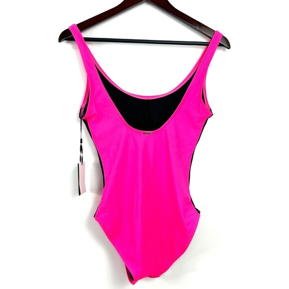 New DKNY One Piece Womens Sz 8 Hot Pink Swimsuit Beach Vacation Resort Rusching - Picture 5 of 10